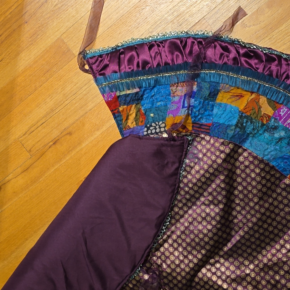 Unique Christmas Tree Skirt - Picture 3 of 6